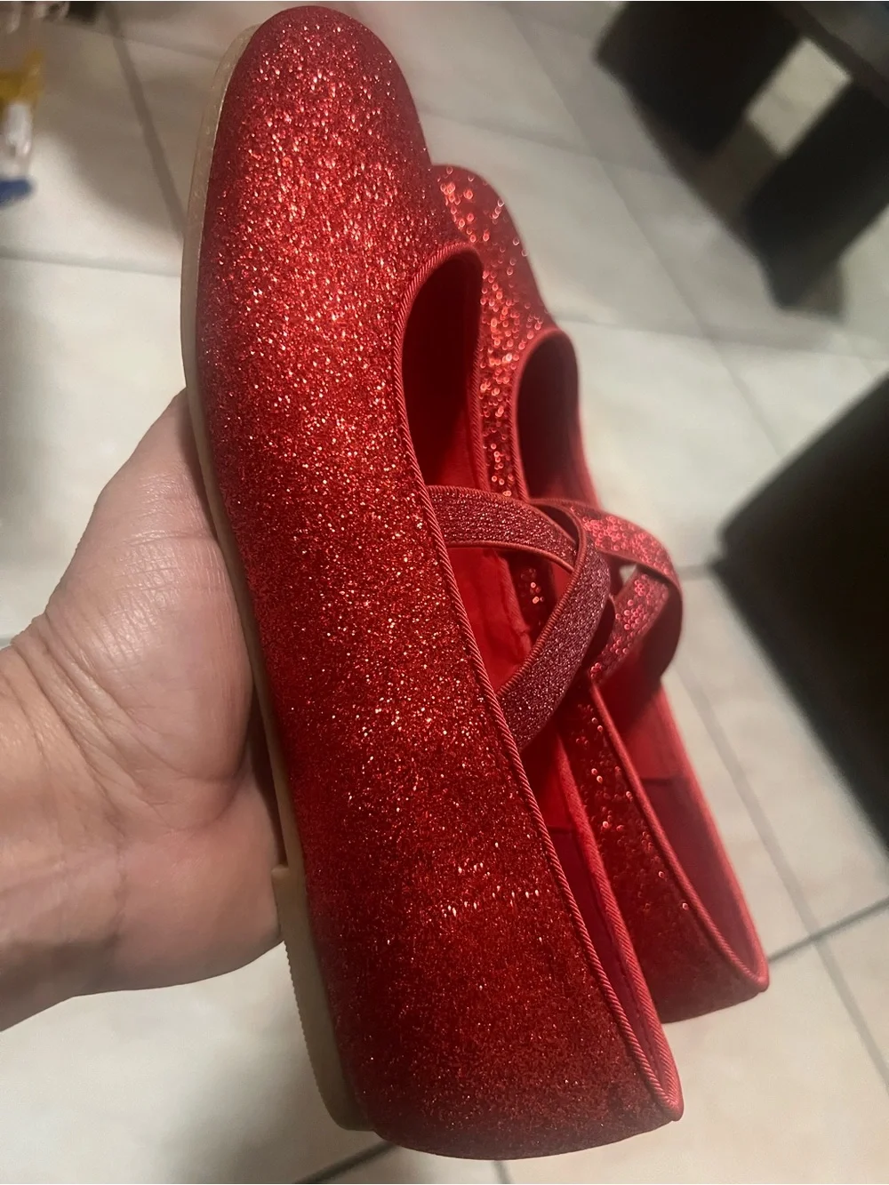 Dream Pairs sparkling red